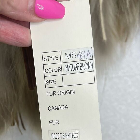 Belle Fare Rabbit and Red Fox Fringe Fur Poncho - Picture 3 of 4